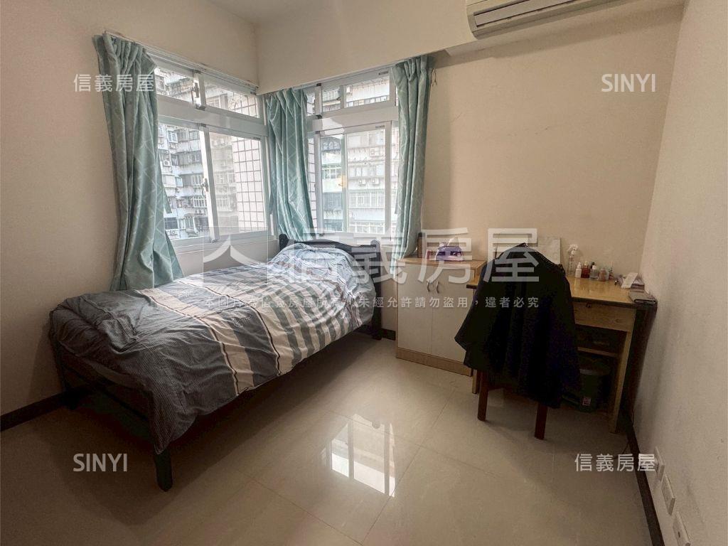 稀有３房電梯坡平車位房屋室內格局與周邊環境