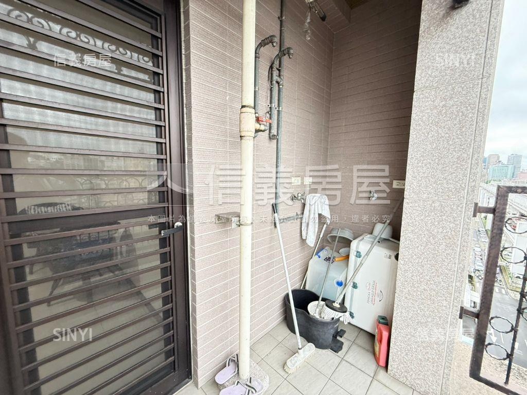信義國際採光高樓房屋室內格局與周邊環境