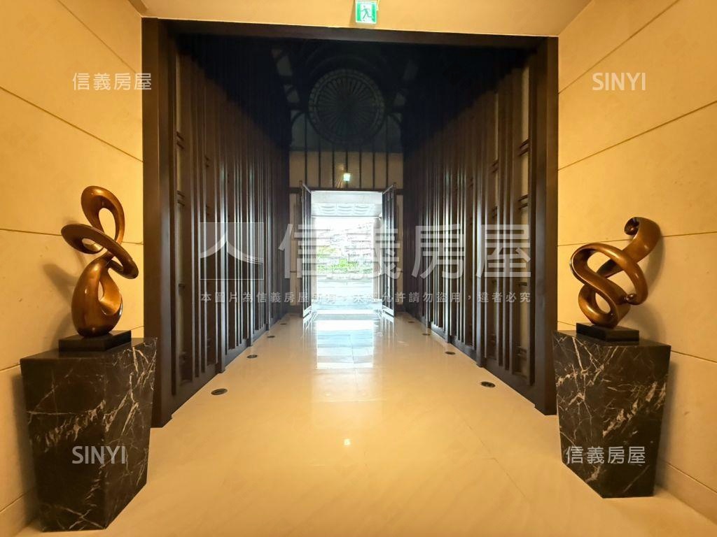 信義國際採光高樓房屋室內格局與周邊環境