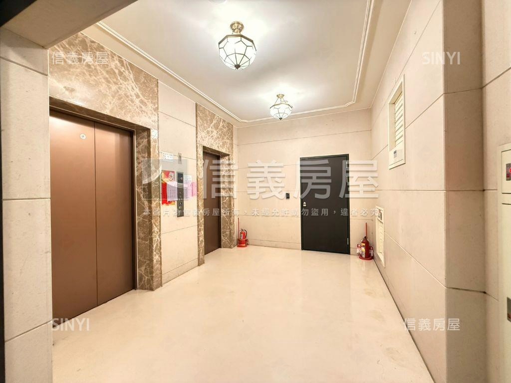 信義國際採光高樓房屋室內格局與周邊環境
