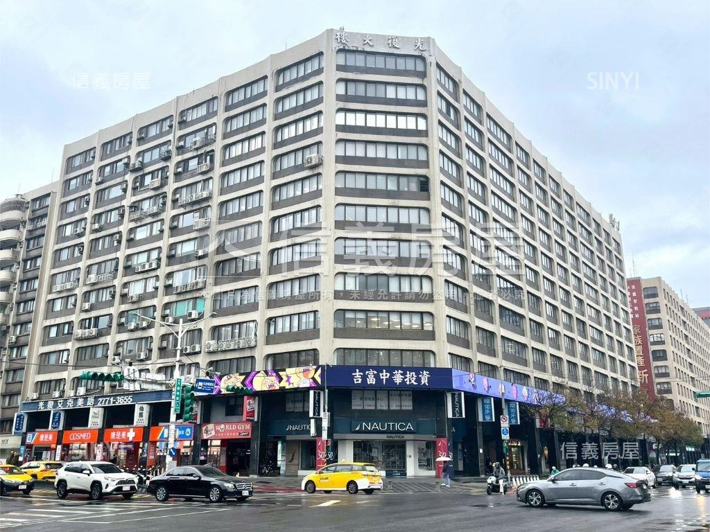 大巨蛋旁三角窗二樓辦公房屋室內格局與周邊環境