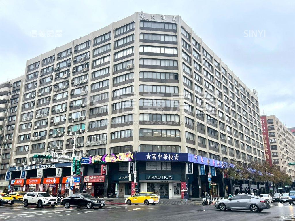 大巨蛋旁三角窗二樓辦公房屋室內格局與周邊環境