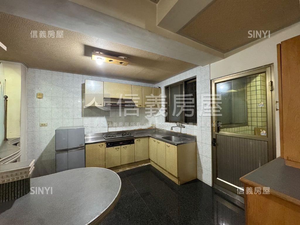 近市立醫院三房房屋室內格局與周邊環境