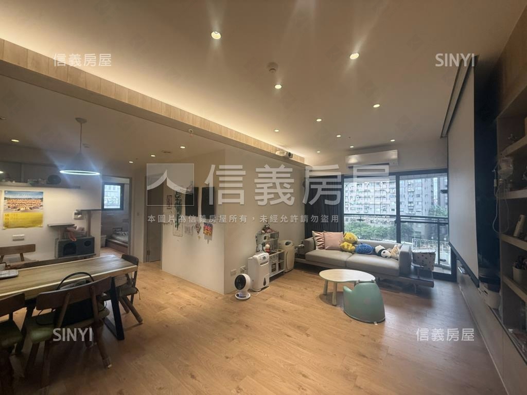 家傳極美精品有車位房屋室內格局與周邊環境