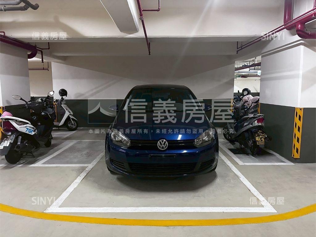 精美兩房車位涵萃大露台戶房屋室內格局與周邊環境