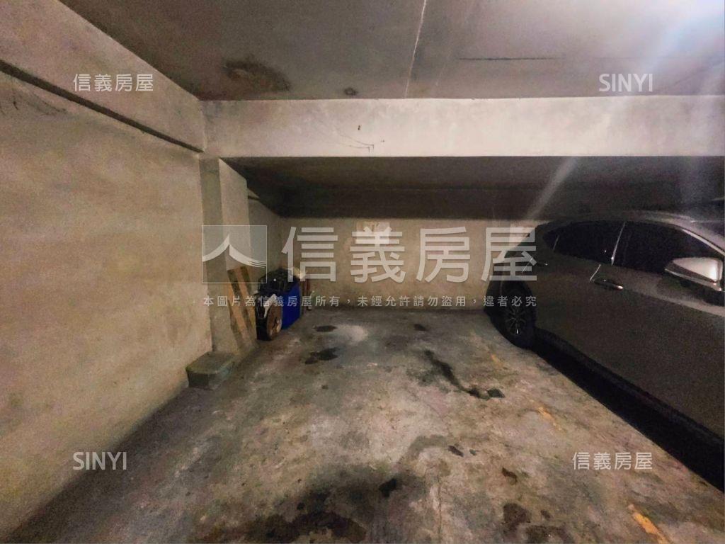 逸仙名園稀有坡平車位房屋室內格局與周邊環境