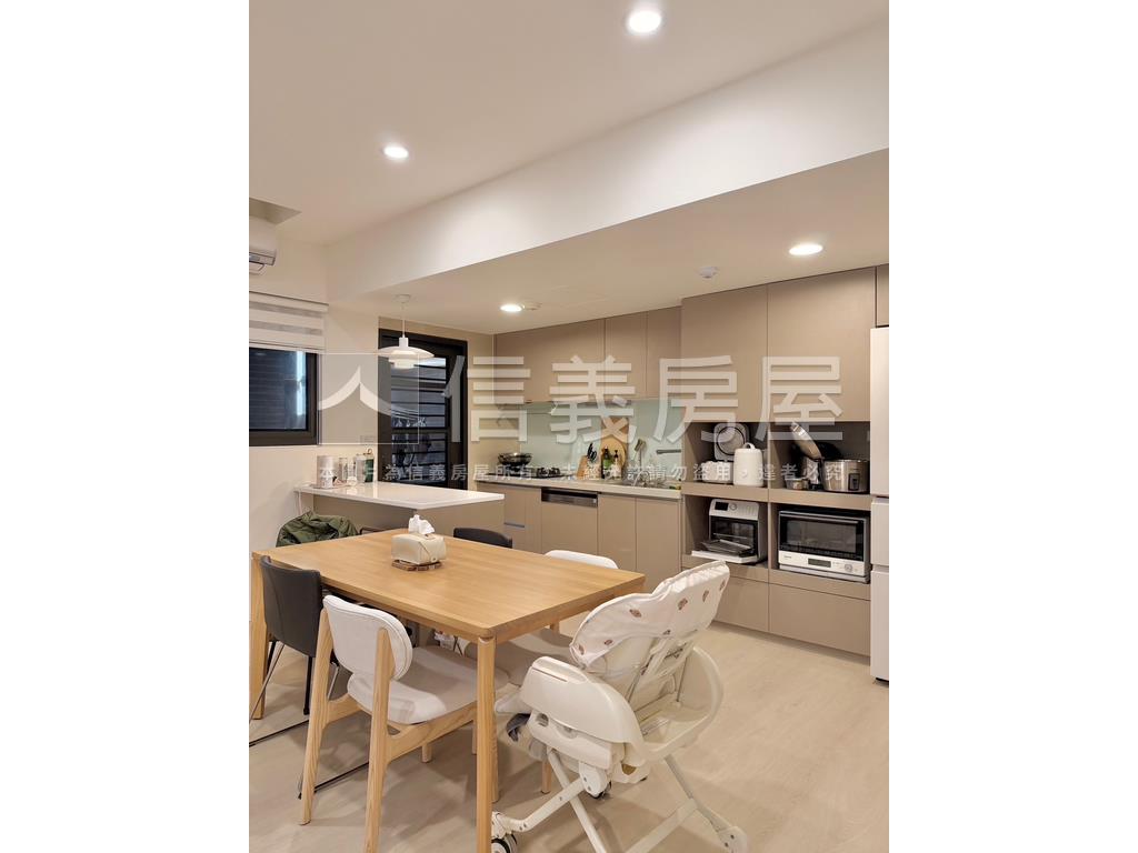 學知苑高樓美四房雙平車位房屋室內格局與周邊環境