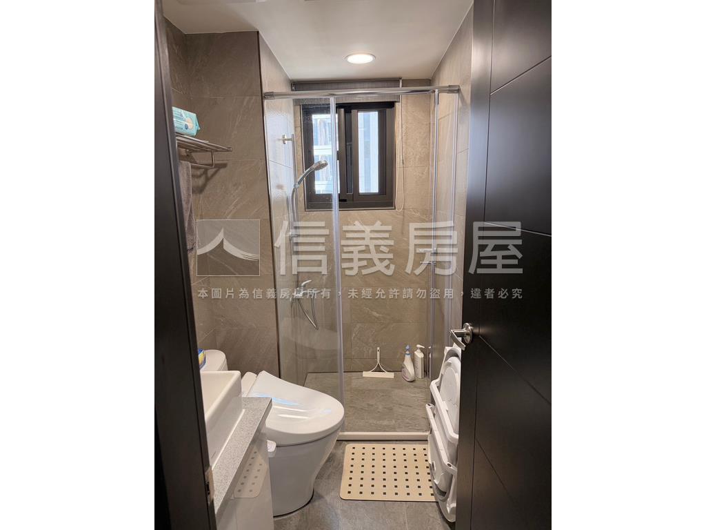 學知苑高樓美四房雙平車位房屋室內格局與周邊環境