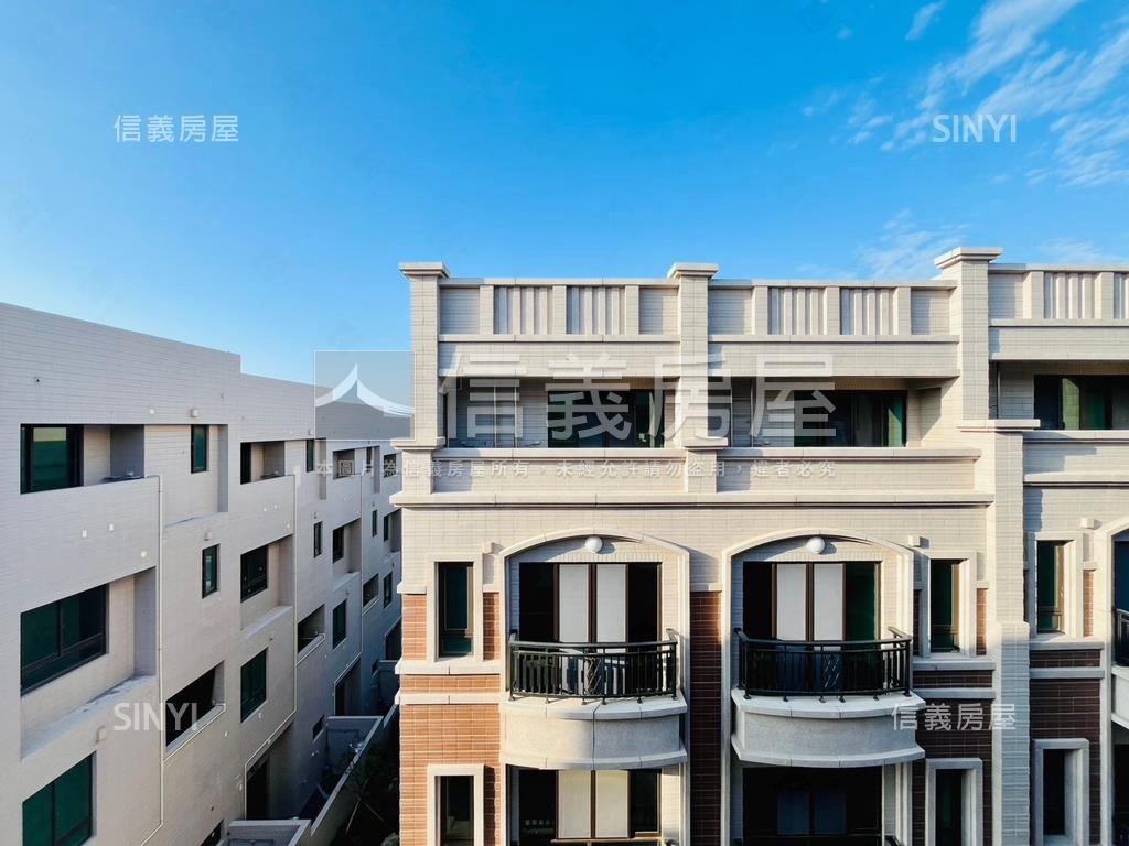富宇大地邊間稀有豪墅房屋室內格局與周邊環境