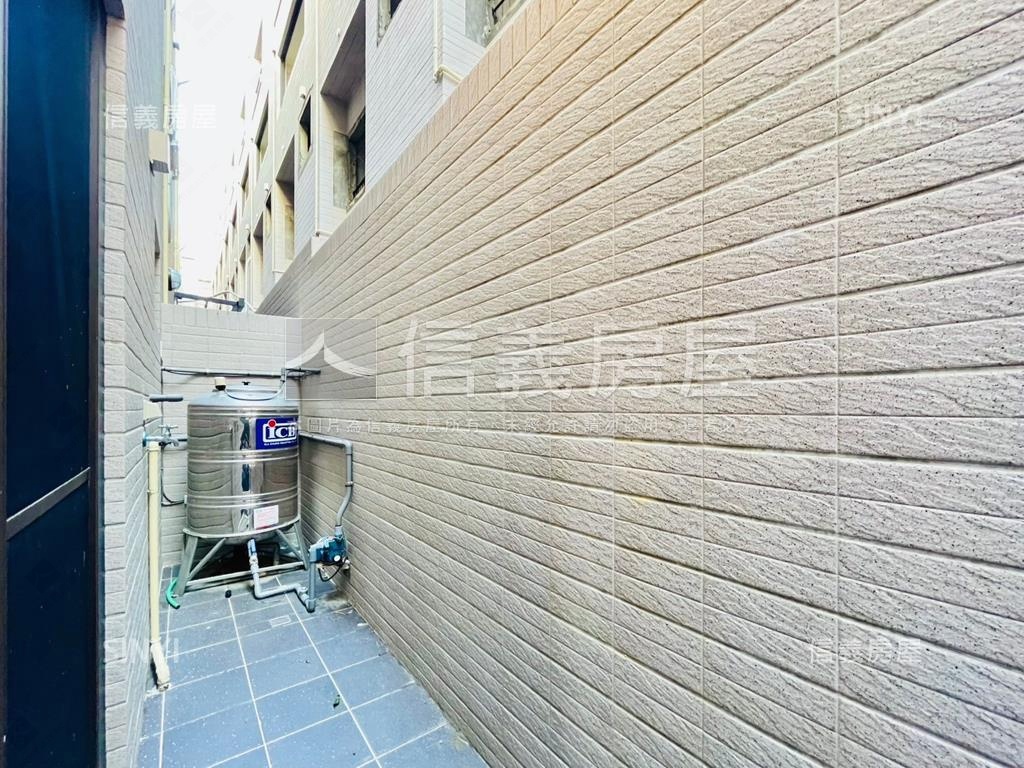 富宇大地邊間稀有豪墅房屋室內格局與周邊環境