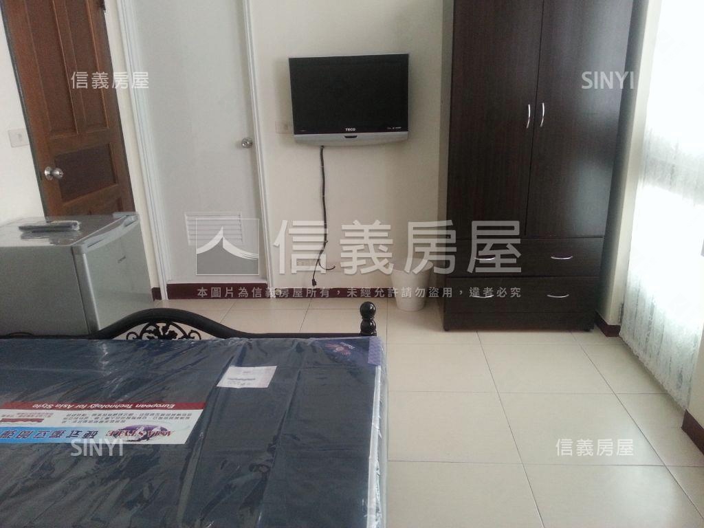 近輕軌高投報收租４套房房屋室內格局與周邊環境