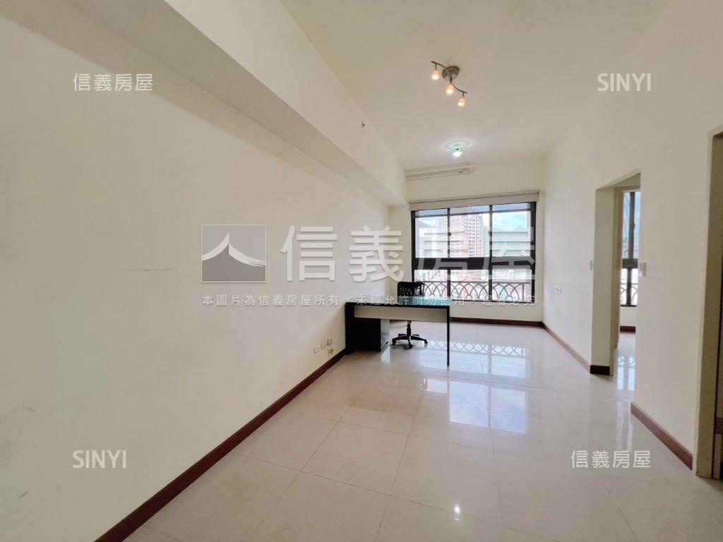 近內科大直上城帶車位房屋室內格局與周邊環境