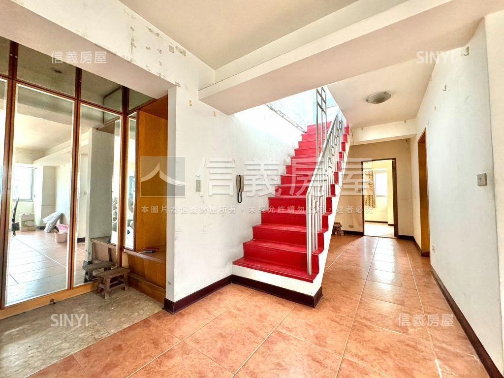 信義安和邊間管理大戶房屋室內格局與周邊環境