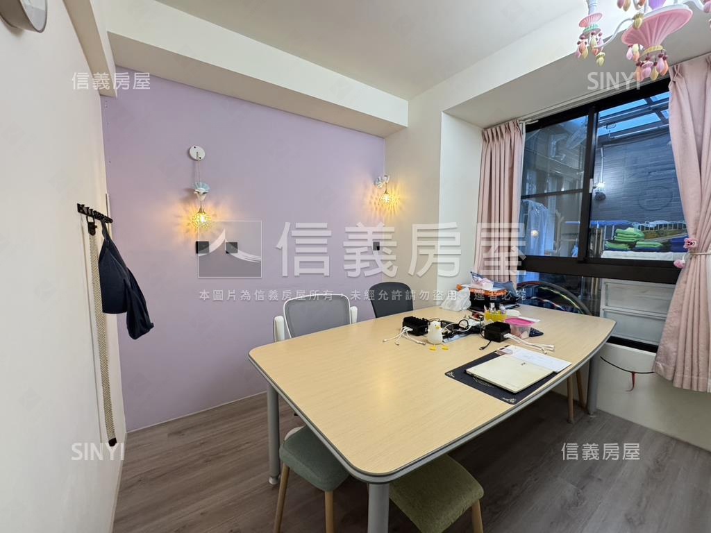 卓然品味草葉集露臺戶房屋室內格局與周邊環境