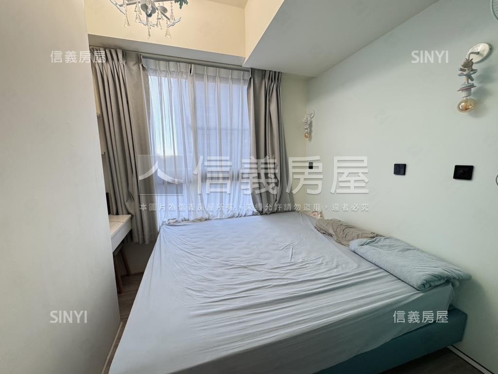 卓然品味草葉集露臺戶房屋室內格局與周邊環境