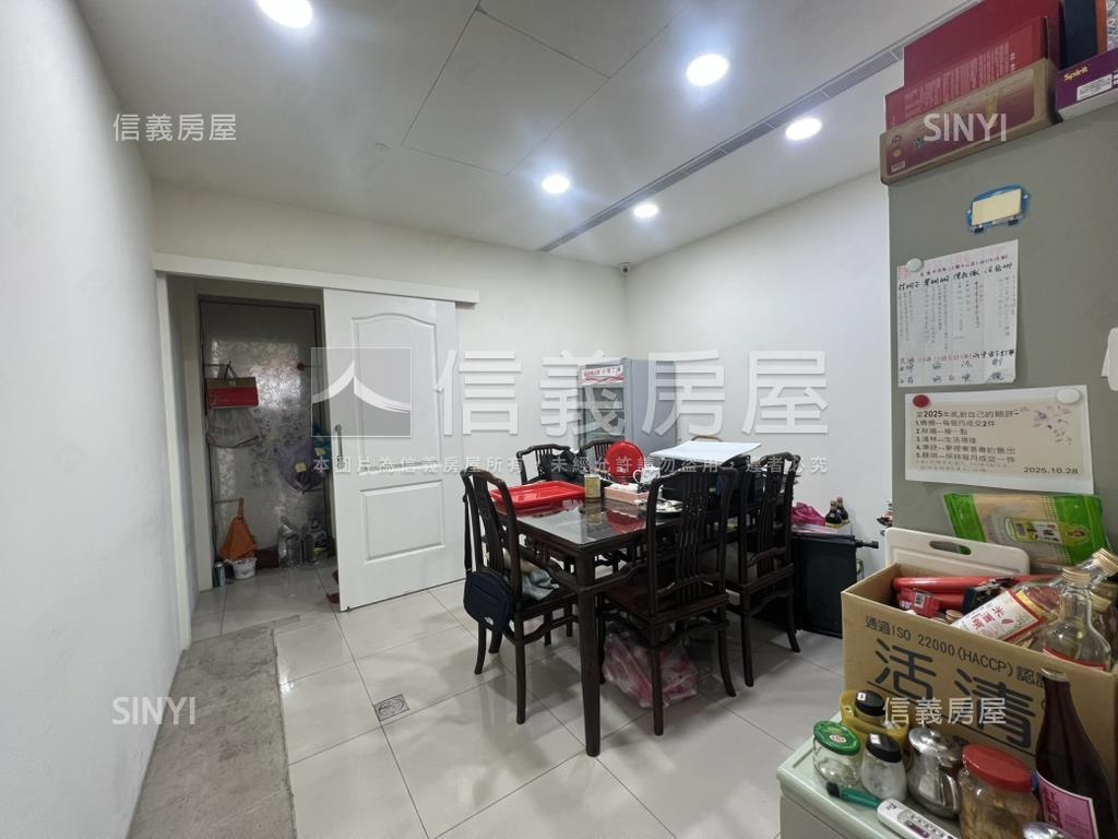 七賢近中山面寬邊間透店房屋室內格局與周邊環境