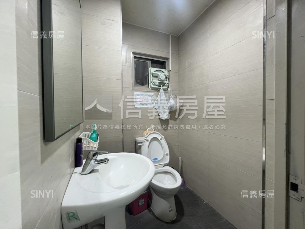 七賢近中山面寬邊間透店房屋室內格局與周邊環境