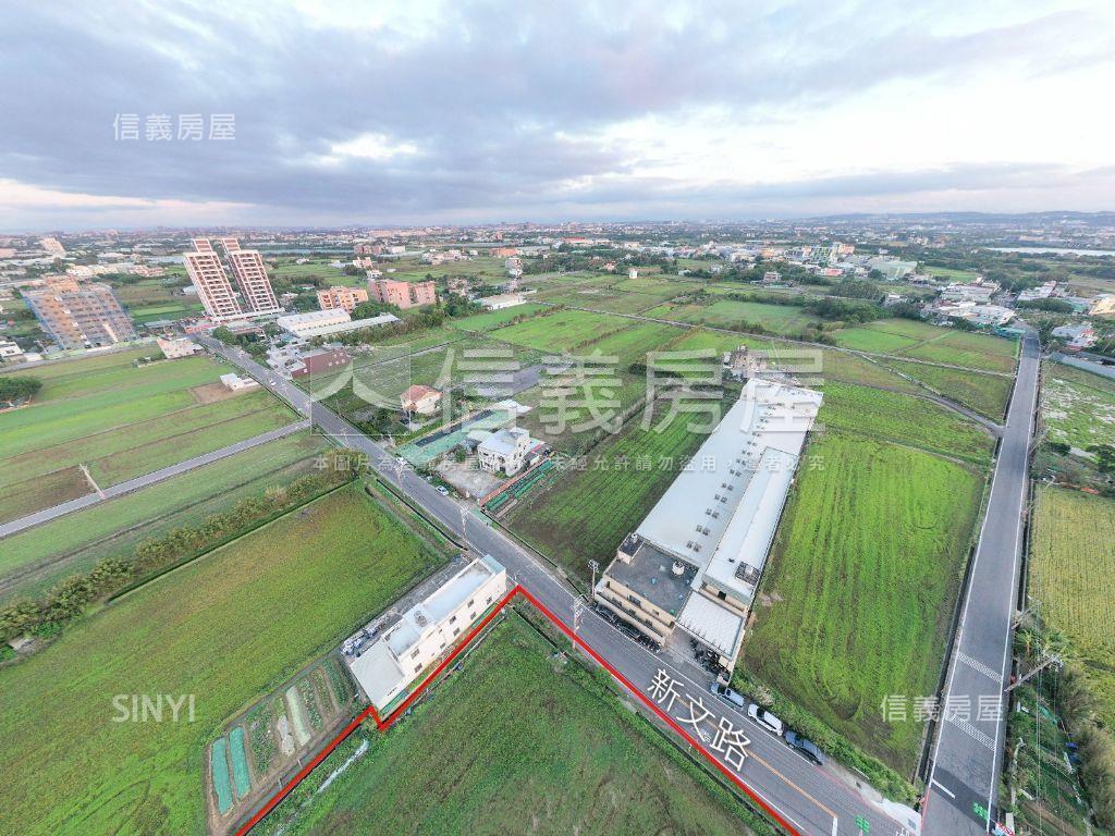 新屋。雙面臨路。千坪農地房屋室內格局與周邊環境