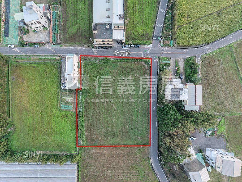 新屋。雙面臨路。千坪農地房屋室內格局與周邊環境