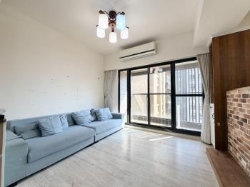 華友聯雙衛浴開窗邊間平車