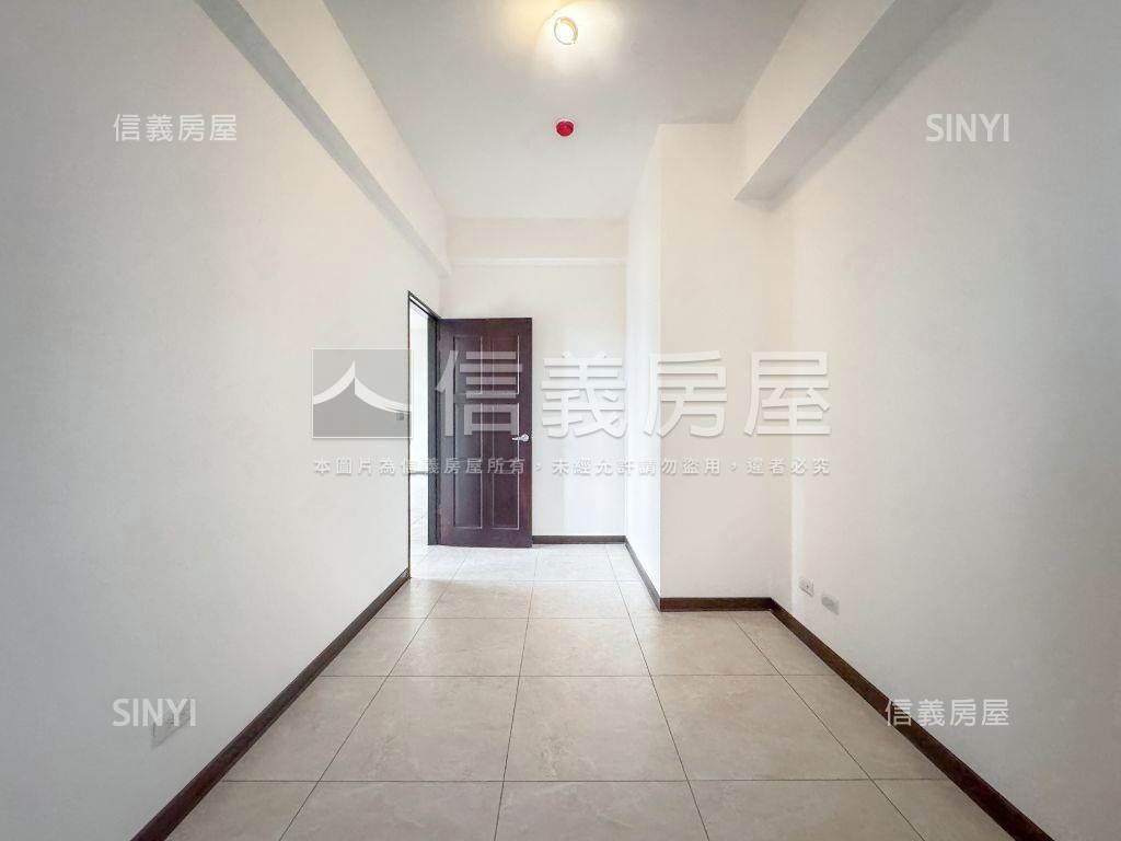 樹海視野合新詠遇四房平車房屋室內格局與周邊環境