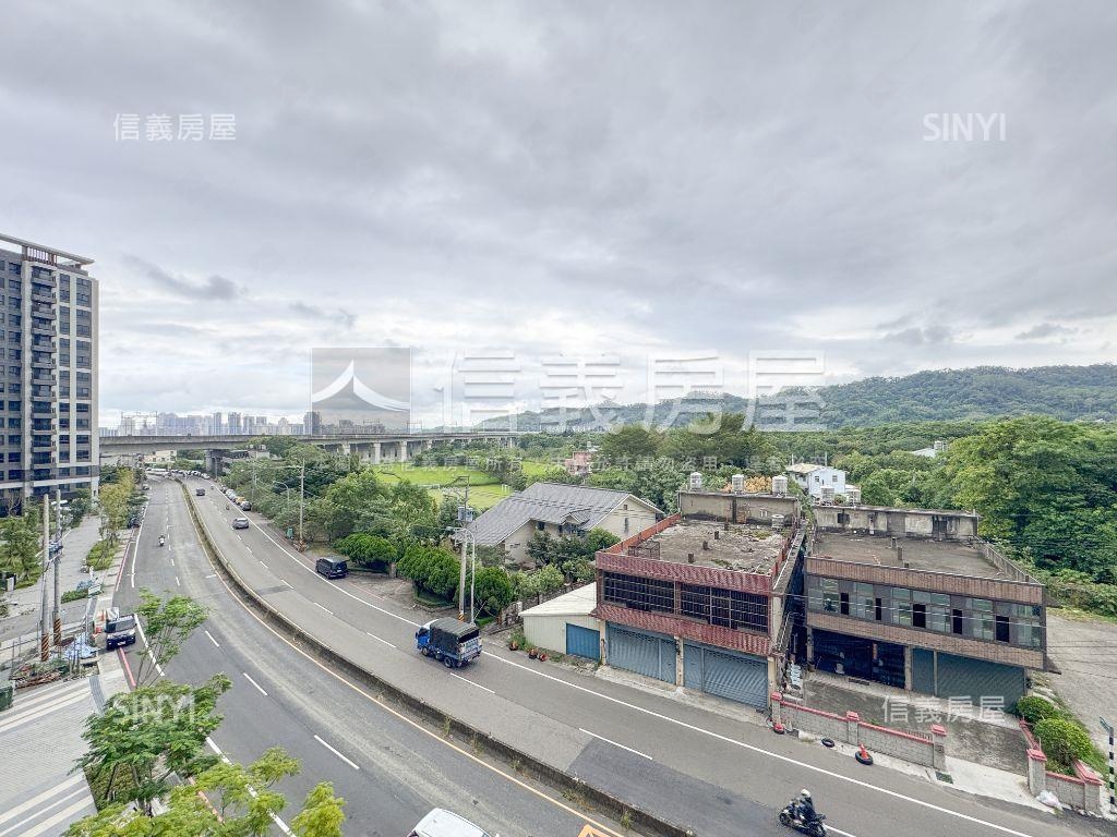 樹海視野合新詠遇四房平車房屋室內格局與周邊環境