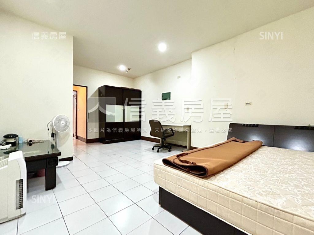 三多商圈金店面房屋室內格局與周邊環境