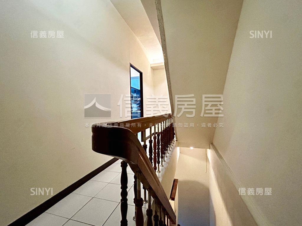 三多商圈金店面房屋室內格局與周邊環境