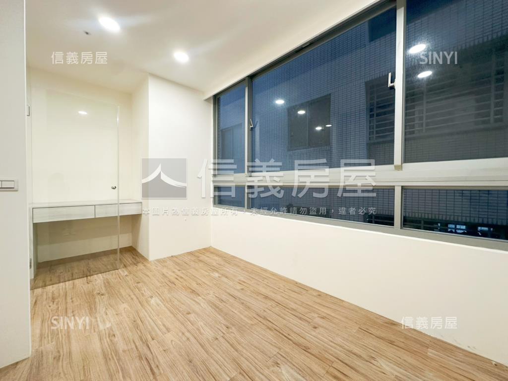 仁愛特區１＋１房平面車位房屋室內格局與周邊環境