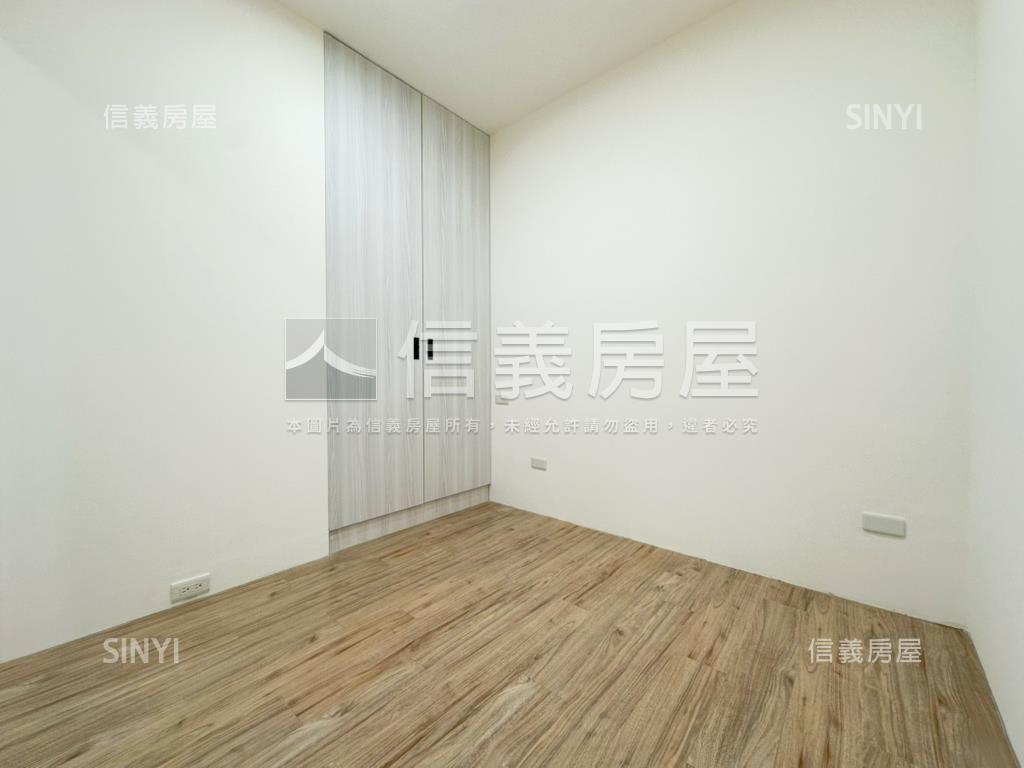 仁愛特區１＋１房平面車位房屋室內格局與周邊環境