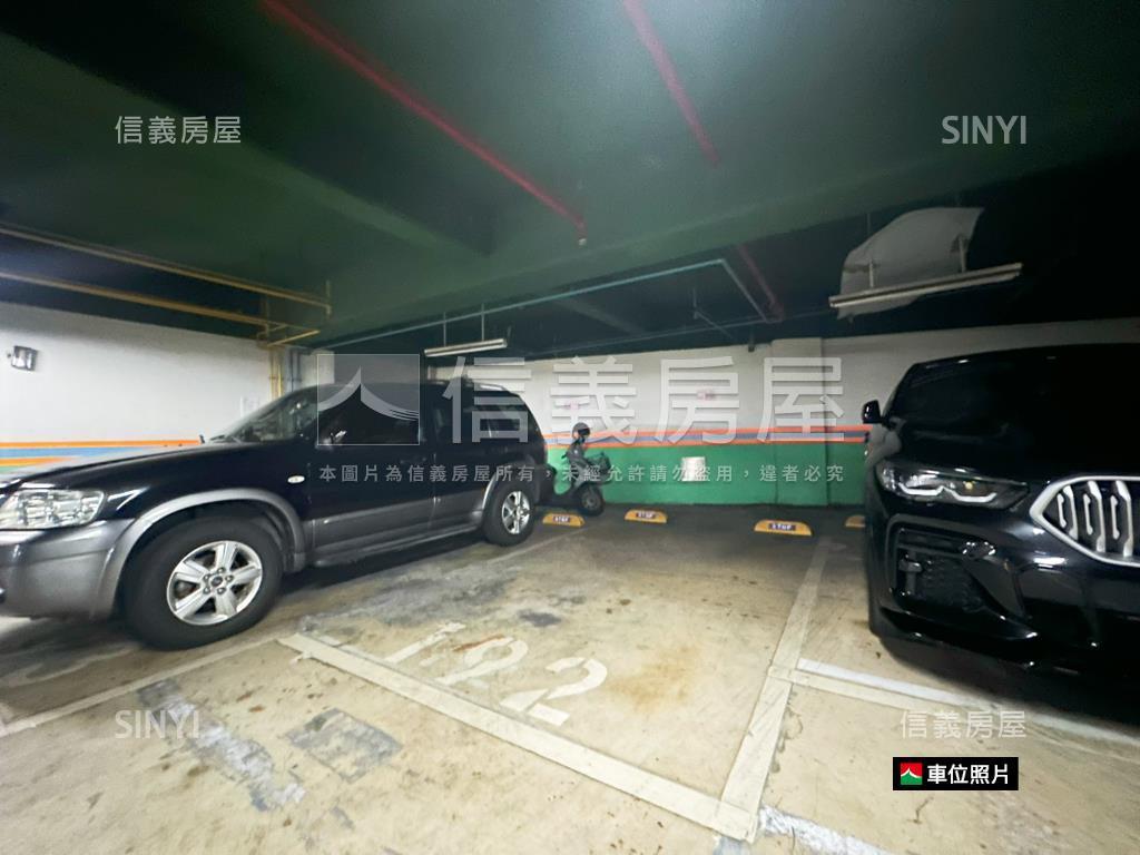 仁愛特區１＋１房平面車位房屋室內格局與周邊環境