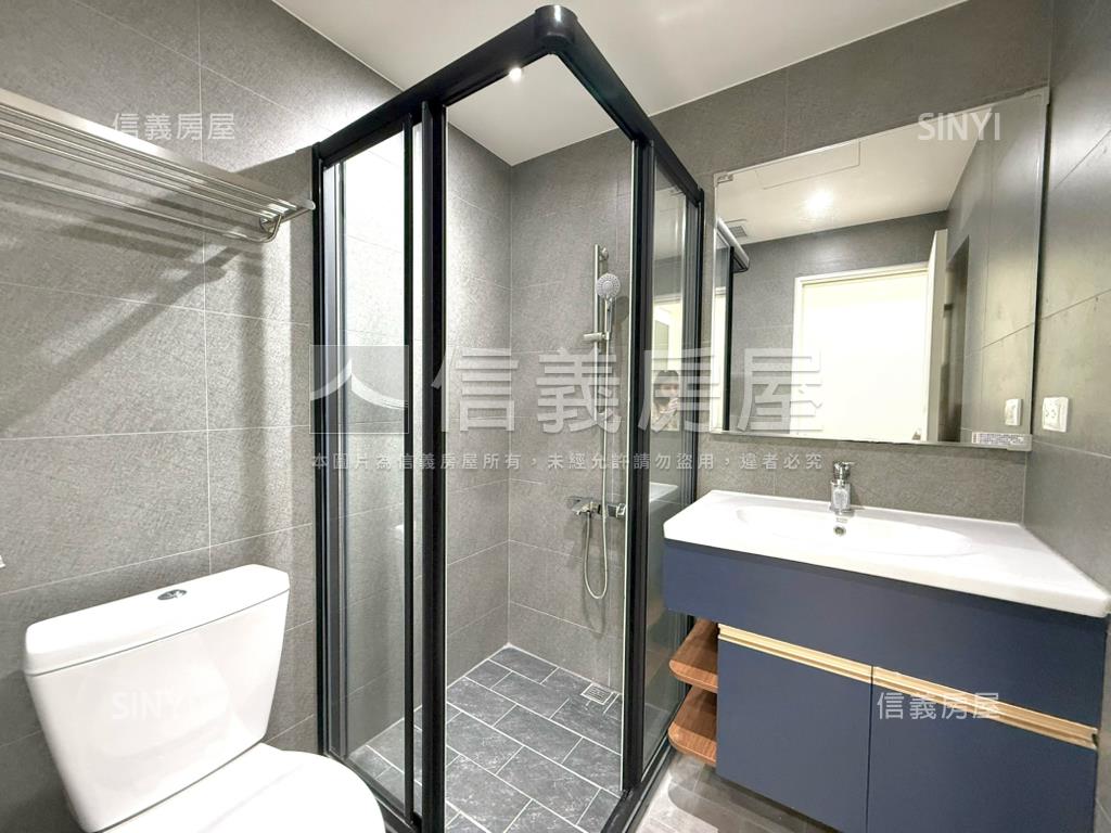 近捷運站全新精裝美宅平車房屋室內格局與周邊環境