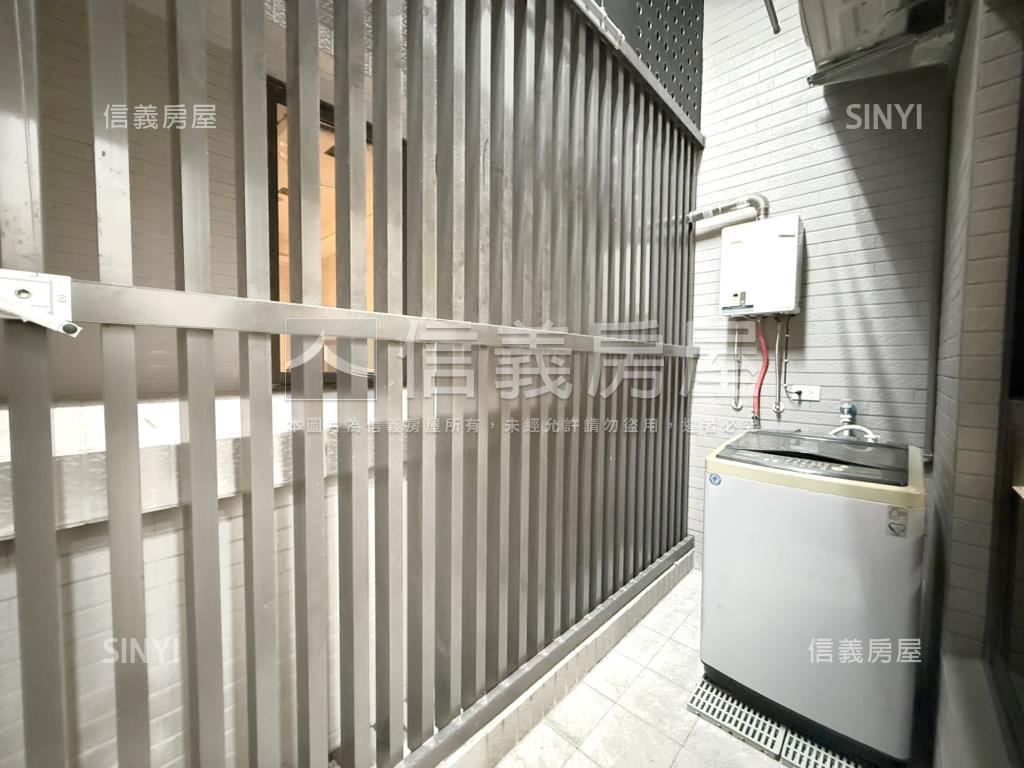 近捷運站全新精裝美宅平車房屋室內格局與周邊環境