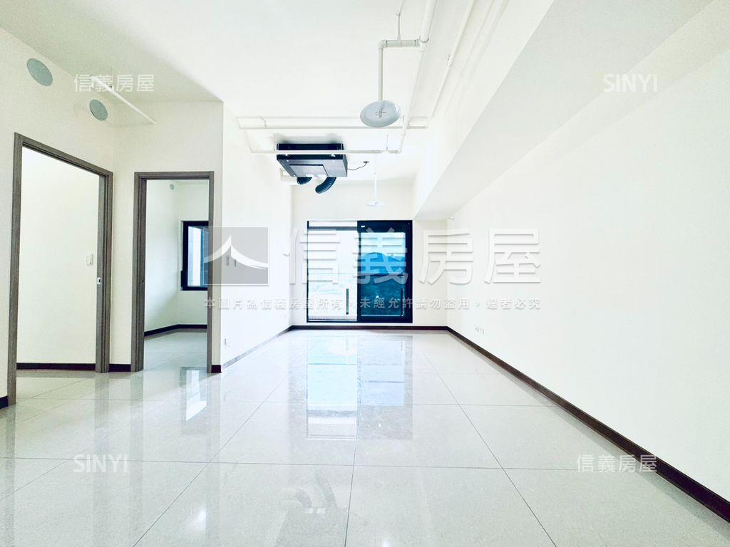 新潤青樺帝王樓層三房車位房屋室內格局與周邊環境