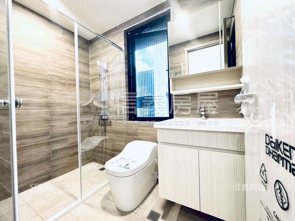 新潤青樺帝王樓層三房車位房屋室內格局與周邊環境