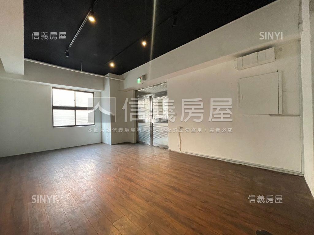 近市政府捷運文心商辦房屋室內格局與周邊環境
