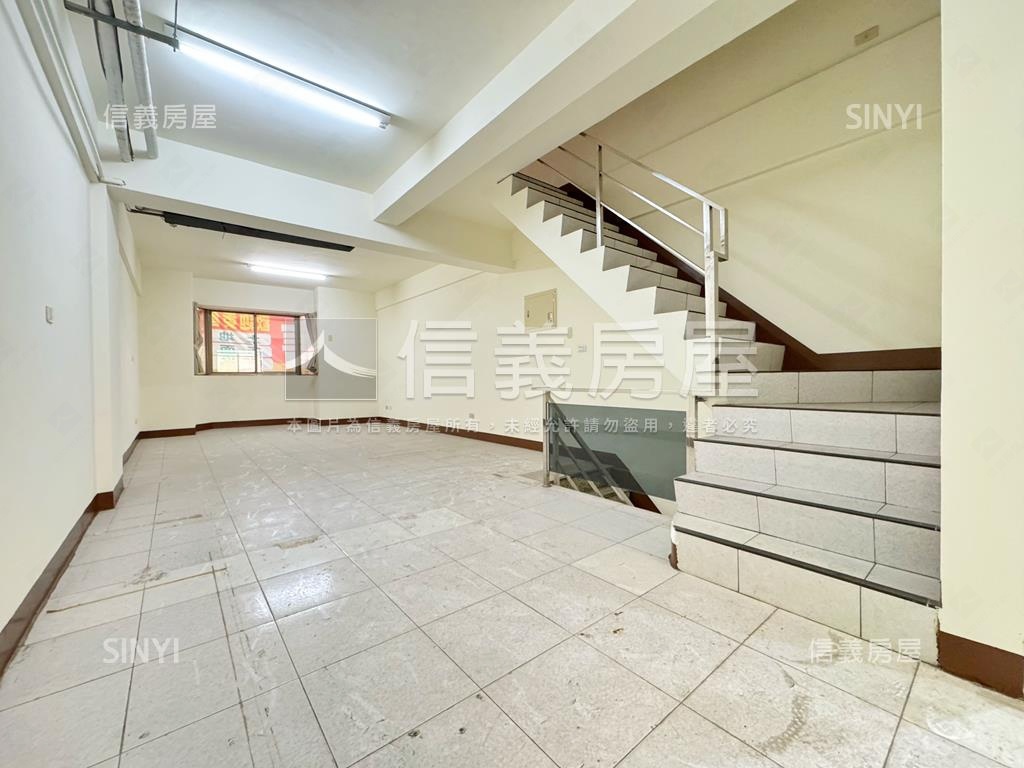 明誠二路‧大樓型黃金透店房屋室內格局與周邊環境