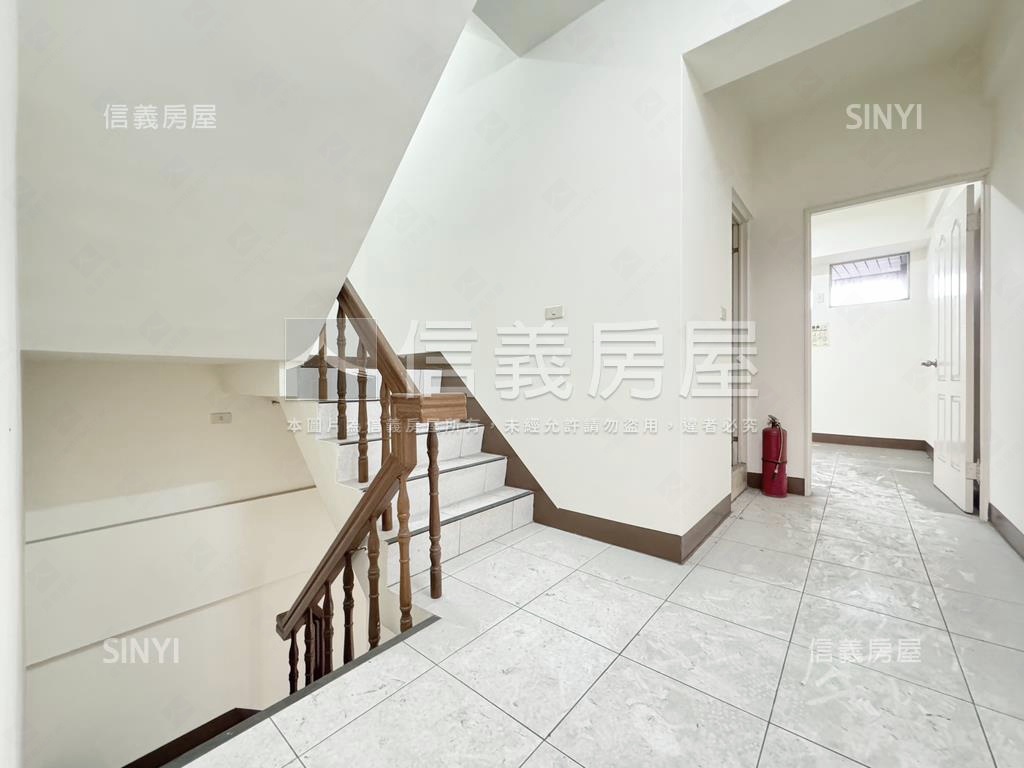 明誠二路‧大樓型黃金透店房屋室內格局與周邊環境