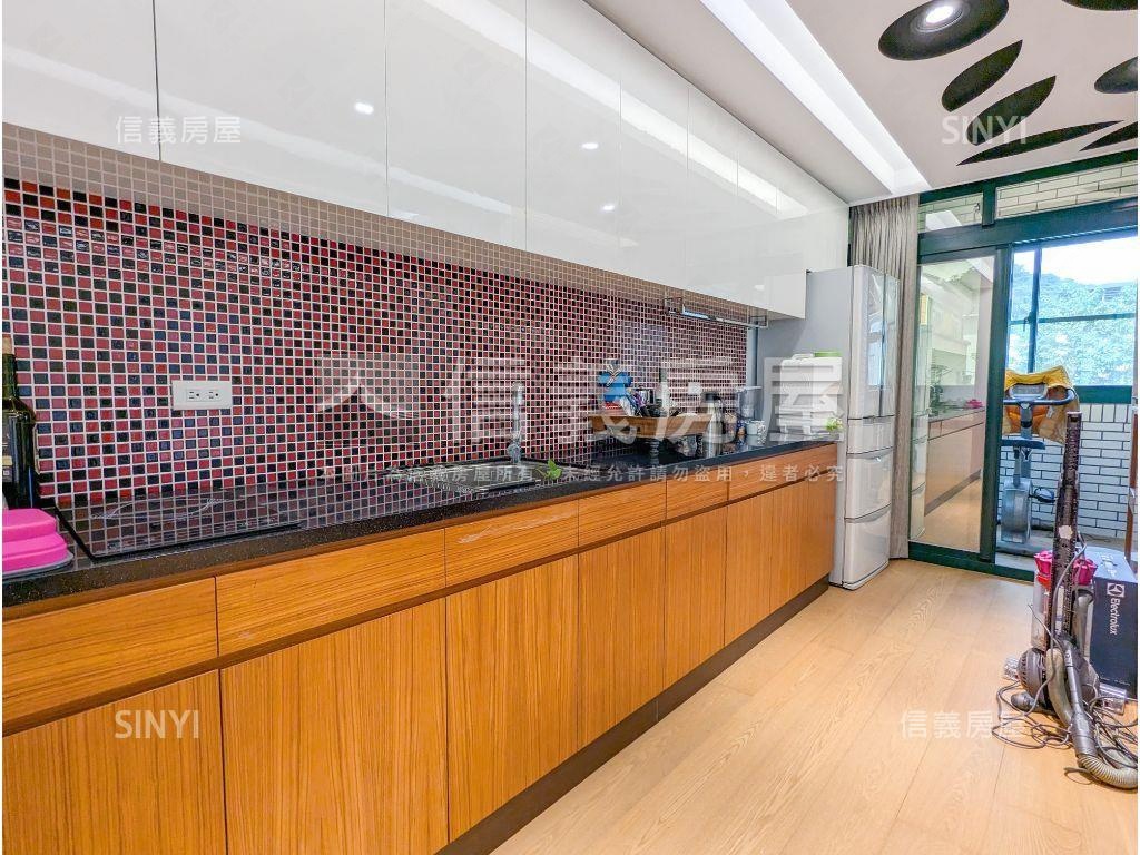 新店有電梯的別墅－極致房屋室內格局與周邊環境