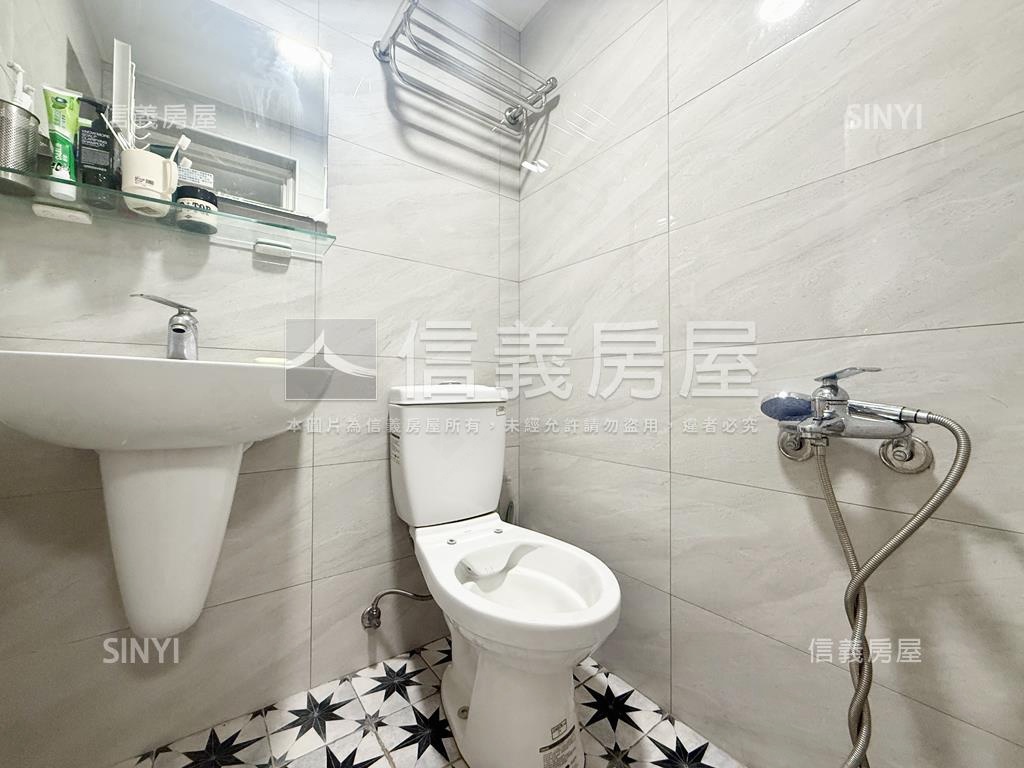 出價就談近校園一樓美屋房屋室內格局與周邊環境