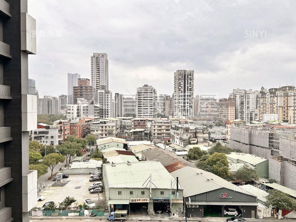 專任＆冠德風尚邊間大兩房房屋室內格局與周邊環境