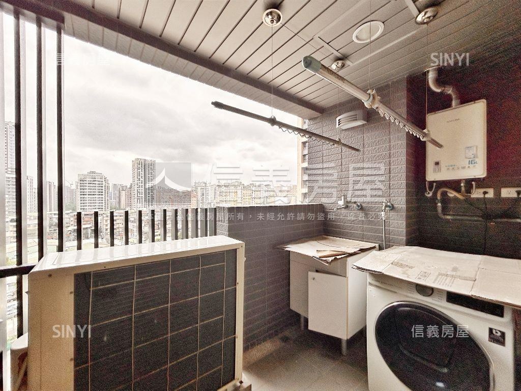 專任＆冠德風尚邊間大兩房房屋室內格局與周邊環境