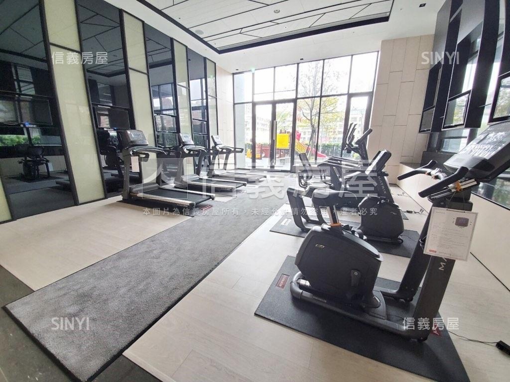 專任＆冠德風尚邊間大兩房房屋室內格局與周邊環境