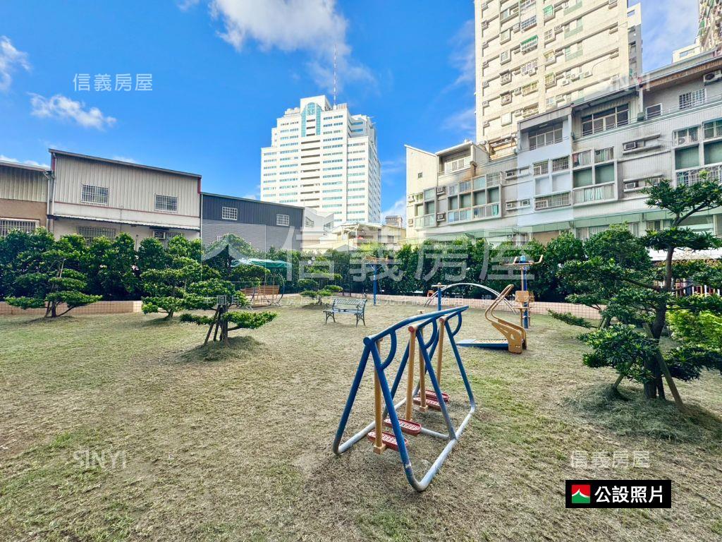 觀星雲彩家樂福四房房屋室內格局與周邊環境