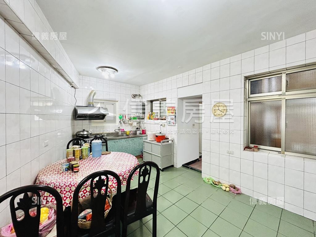 敦仁旁⭐邊間明亮漂亮貳樓房屋室內格局與周邊環境