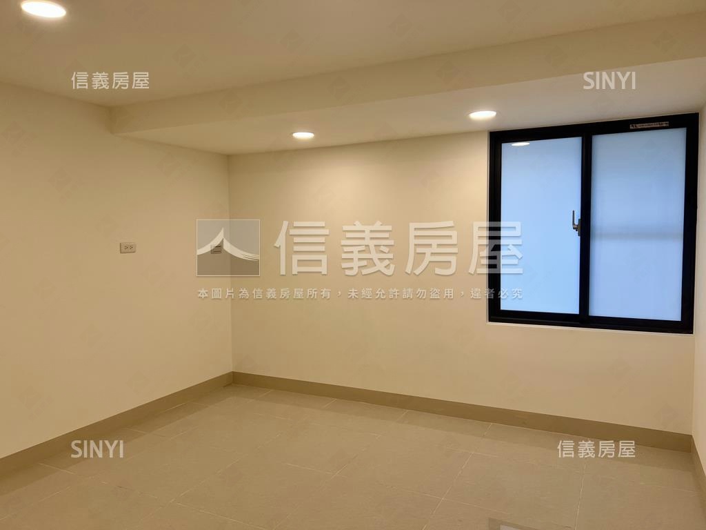 近文化中心騎樓好停車透天房屋室內格局與周邊環境