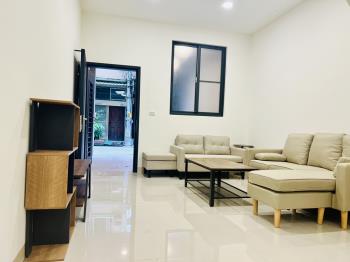 近文化中心騎樓好停車透天