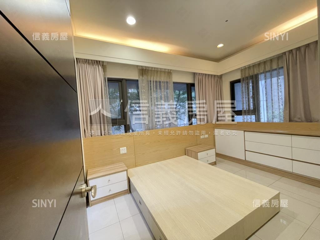 面樹海翔譽三房平面車位房屋室內格局與周邊環境