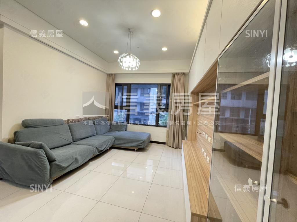 面樹海翔譽三房平面車位房屋室內格局與周邊環境