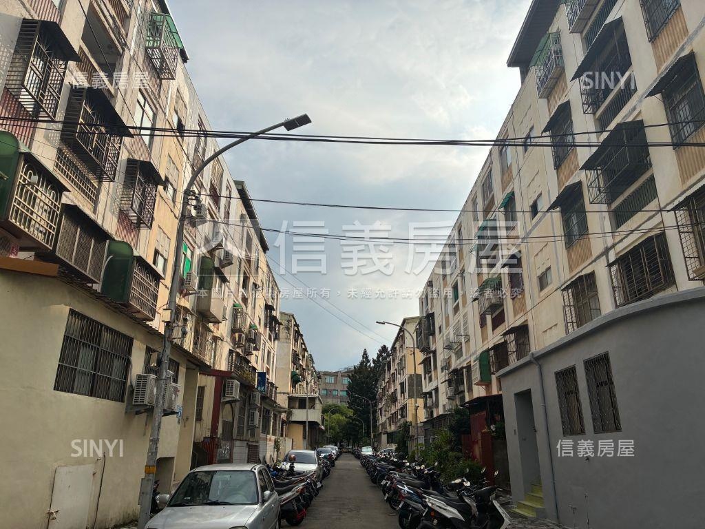 專任孟竹國宅臨路三樓房屋室內格局與周邊環境